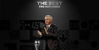  Foto: Divulgação / FIFA - Legenda: Ancelotti leva o prêmio de melhor técnico da Fifa / Jogada10