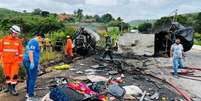 Corpo de Bombeiros trabalhando em local de acidente em Minas Gerais  Foto: Corpo de Bombeiros de Minas Gerais / BBC News Brasil