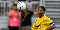 Ronaldinho Gaúcho em amistoso.   Foto: CHANDAN KHANNA/AFP via Getty Images / Esporte News Mundo