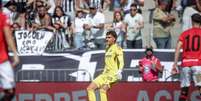 Foto: Pedro Souza/Atlético - Legenda: Matheus Mendes pode trocar o Atlético pelo América-MG / Jogada10