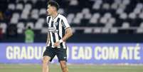  Foto: Vítor Silva/Botafogo - Legenda: Cruzeiro confirmou a contratação de Eduardo / Jogada10