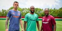  Foto: Marcelo Gonçalves/Fluminense - Legenda: Novos uniformes de treino do Fluminense para a temporada de 2025 / Jogada10