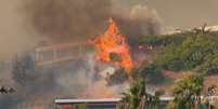 Famosos tiveram que deixar suas casas após incêndios atingirem Los Angeles   Foto: Reprodução/X