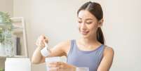 O whey protein deve ser consumido com cautela para garantir seus benefícios Foto: Kmpzzz | Shutterstock / Portal EdiCase