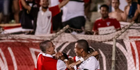 Lucas brilha e São Paulo mantém invencibilidade na Copinha Foto: Esporte News Mundo