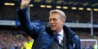 LIVERPOOL, ENGLAND - MAY 12: Manager David Moyes of Everton waves to the home fans before the Barclays Premier League match between Everton and West Ham United at Goodison Park on May 12, 2013 in Liverpool, England. (Photo by Paul Thomas/Getty Images)  Foto: Esporte News Mundo