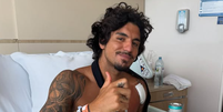 Gabriel Medina sofre acidente durante treino, é operado e perde temporada da WSL Foto: Reprodução/Instagram/@gabrielmedina