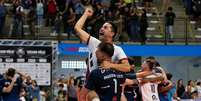 Suzano em quadra pela Superliga de vôlei Foto: Esporte News Mundo