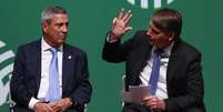 O ex-presidente da República Jair Bolsonaro (PL), e o ex-ministro Walter Braga Netto  Foto: Wilton Junior/Estadão / Estadão