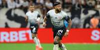 Memphis Depay (Corinthians) durante jogo contra o Bahia, no dia 03.12.2024 Foto: Associated Press / Alamy Stock Photo