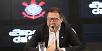 -  Foto: José Manoel Idalgo/Agência Corinthians - Legenda: Melo está otimista para ficar no Timão / Jogada10