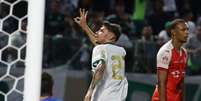  Foto: Fabio Menotti/Palmeiras - Legenda: Erick Belé celebra um de seus três gols na surra que o Palmeiras impôs ao Audax / Jogada10