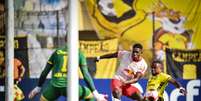 Henry Mosquera, jogador do Red Bull Bragantino. Foto: Ari Ferreira/Red Bull Bragantino / Esporte News Mundo