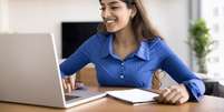 Para garantir uma boa nota nos concursos, o foco é essencial  Foto: fizkes | Shutterstock / Portal EdiCase