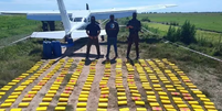 Piloto brasileiro e miss boliviana são presos em avião   Foto: Divulgação