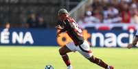  Foto: Gilvan de Souza / CRF - Legenda: Wesley é uma das fortes peças do Flamengo na temporada / Jogada10
