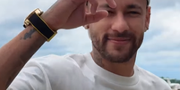 Neymar adora ostentar relógios que valem milhões de reais  Foto: Reprodução/Instagram