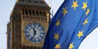 Existem divergências sobre o grau de impacto específico do Brexit sobre o comércio britânico  Foto: Andy Rain/EPA / BBC News Brasil