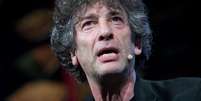 Quem &eacute; Neil Gaiman? Autor brit&acirc;nico acusado de tr&aacute;fico humano tem fortuna avaliada em mais de R$ 100 milh&otilde;es.  Foto: Getty Images / Purepeople