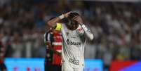Neymar fez sua reestreia pelo Santos nesta quarta-feira, na Vila Belmiro.  Foto: Alex Silva/Estadão / Estadão