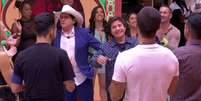 Chitãozinho e Xororó no 'BBB 25'  Foto: Reprodução/Globo / Mais Novela