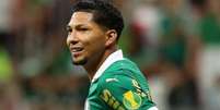  Foto: Cesar Greco/Palmeiras - Legenda: Rony rescinde com o Palmeiras e será jogador do Atlético-MG / Jogada10