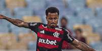  Foto: Divulga&ccedil;&atilde;o/Flamengo - Legenda: Allan quer completar volta por cima no Flamengo em 2025 / Jogada10