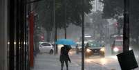 Na foto, chuva forte na Rua da Consolação, no centro de São Paulo. Foto: Fábio Vieira/Estadão - 26/01/2025 / Estadão