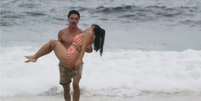 Cena de afogamento de 'Garota do Momento'  Foto: Reprodução/Globo
