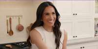 Marca de Meghan Markle foi alvo de polêmica devido à semelhança de logo com bandeira de cidade espanhola  Foto: Reprodução/Netflix