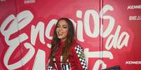 Anitta se veste à la Fórmula 1 para os Ensaios  Foto: AgNews
