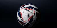 CBF revelou bolas que ser&atilde;o utilizadas nas S&eacute;ries B, C e D do Brasileir&atilde;o 2025 (Divulga&ccedil;&atilde;o/uhlsport)  Foto: Esporte News Mundo