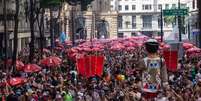 Foliões durante carnaval de rua em SP em anos anteriores. Foto: Taba Benedicto/Estadão - 12/02/2024 / Estadão