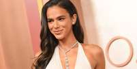 Bruna Marquezine no Oscar   Foto: Reprodução/Instagram/@donatella_versace / Elas no Tapete Vermelho