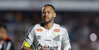 Neymar em ação pelo Santos na Vila Belmiro  Foto: Alex Silva/Estadão / Estadão