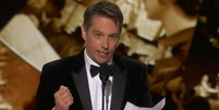 Sean Baker ganha Oscar de "Melhor Diretor" por Anora.  Foto: Reprodução/TV Globo