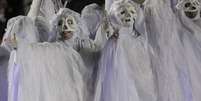 Fantasmas estavam no carro abre-alas da Vila Isabel.  Foto: Marco Terranova / Riotur