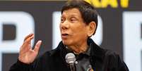 Duterte foi preso pela polícia no aeroporto de Manila logo após chegar de Hong Kong  Foto: Getty Images / BBC News Brasil