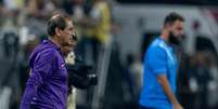  Foto: Rodrigo Coca/Agência Corinthians - Legenda: Ramón Díaz espera que eliminação seja usada de exemplo no futuro / Jogada10