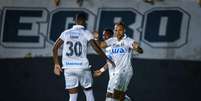  Foto: Lucas Uebel/Grêmio - Legenda: Braithwaite celebra o seu gol, o primeiro do Grêmio contra o Atlético-MG / Jogada10