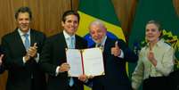 Haddad, Motta, Lula e Gleisi durante apresentação do projeto de reforma do IR Foto: Wilton Junior/Estadão / Estadão