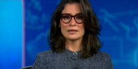Renata Vasconcellos passa perrengue ao vivo no 'Jornal Nacional' e dá show de profissionalismo  Foto: Reprodução/ TV Globo / Contigo