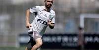  Foto: Rodrigo Coca / Ag. Corinthians - Legenda: Igor Coronado em treino do Tim&atilde;o / Jogada10