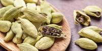 O cardamomo possui propriedades essenciais para a saúde do corpo  Foto: Valentyn Volkov | Shutterstock / Portal EdiCase
