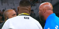Discuss&atilde;o esquentou o clima antes do jogo  Foto: Reprodu&ccedil;&atilde;o/Caz&eacute; TV