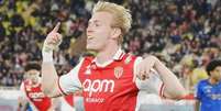  Foto: Divulgação / Monaco - Legenda: Biereth celebra o seu gol, que iniciou a virada do Monaco sobre o Nice / Jogada10