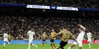  Foto: Florencia Tan Jun/Getty Images - Legenda: Jogadores de Real Madrid e Real Sociedad em disputa de bola na semifinal da Copa do Rei / Jogada10