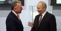 Steve Witkoff se encontrou com Vladimir Putin na Biblioteca Presidencial em São Petersburgo  Foto: Reuters / BBC News Brasil