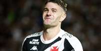  Foto: Matheus Lima/Vasco da Gama - Legenda: Vegetti tem se destacado com a camisa do Vasco ao longo da temporada 2025 / Jogada10