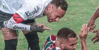 Em 2011, Neymar discutiu com Dorival Júnior após ser barrado de bater pênalti - Foto: Reprodução / Jogada10
